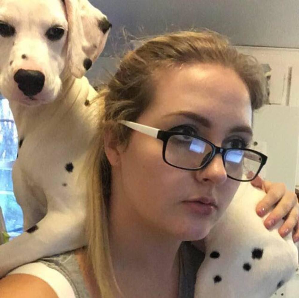 Meet your Posher, Laura